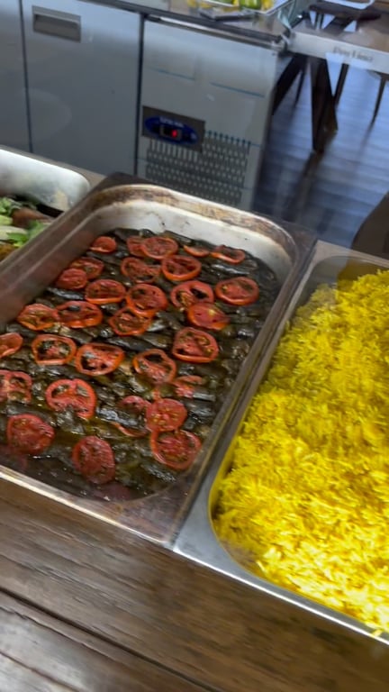🌿 جمعة مباركة عليكم جميعًا، نسأل الله أن يرزقكم الخير والبركة ويكتب لكم أيامًا مليئة بالسعادة.