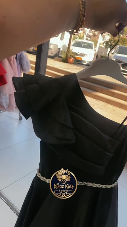من فساتين الصبايا المحير اللي بتخطف القلوب