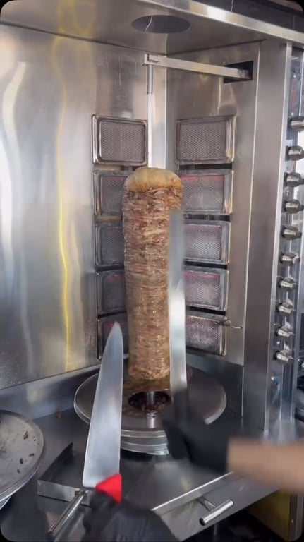 بوكس شاورما الجنوب صار متوفر الآن 😍🌯