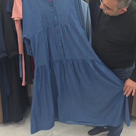 فستان الربيع وصل على ألوان 🌸🌸 التوصيل متاح 🛻🛻