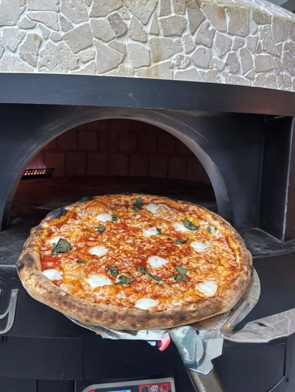 #pizza  #italy #donnavito