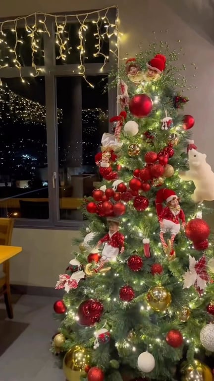 IT’S BEGINNING TO LOOK A LOT LIKE CHRISTMAS 🎄 #spoon #spoonrestaurant #christmas #tree #h