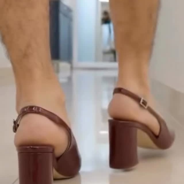 #ليزر_ازالة_الشعر #أم_الفحم #تجميل_إيلين #عناية_بالبشرة #نضارة_البشرة