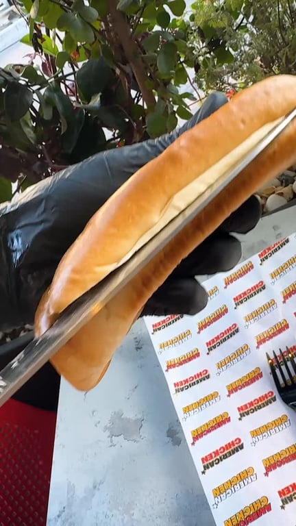 الكرسبي بس مع الثومية، وسمعني صوت القرمشة 😋