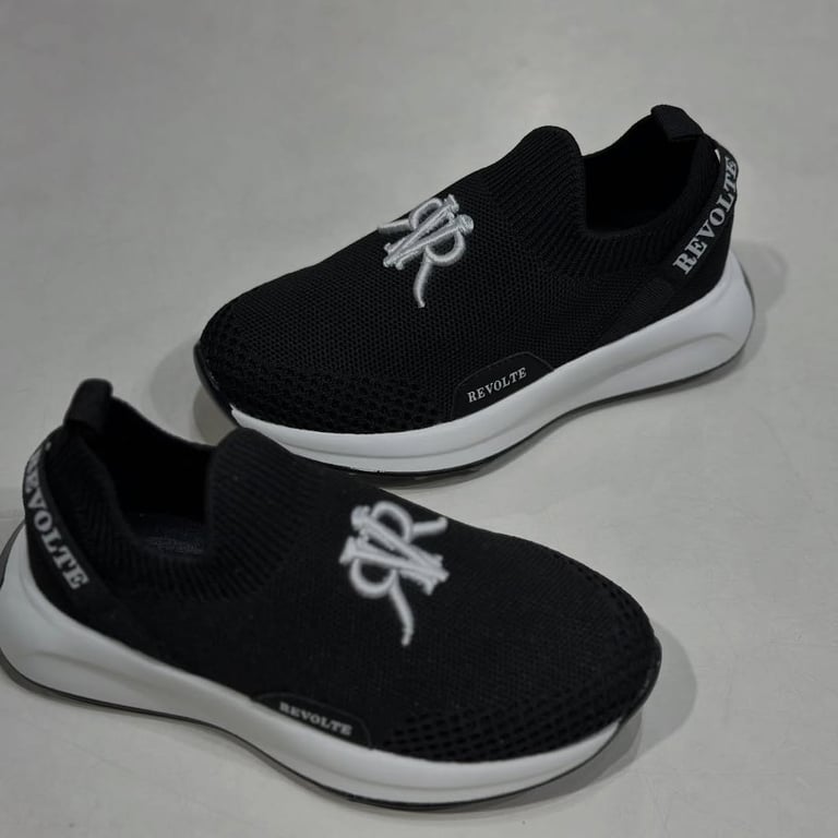 Collection REVOLTE 2026 مقاسات وألوان 21/29 - 30/35 - 36/40 تنزيلات فقط 149₪