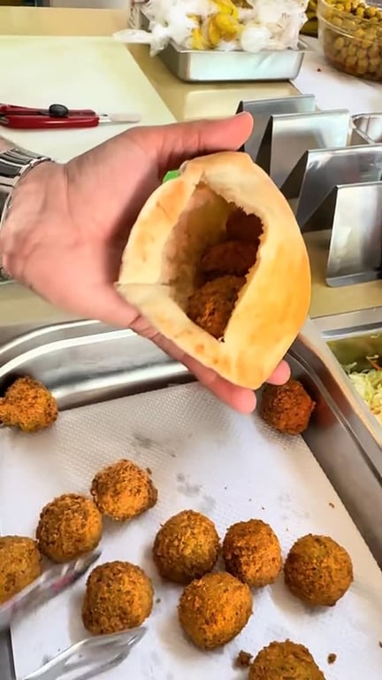 صباحكم خير وسعادة من فلافل فريد - كابول 🥙 ☀️