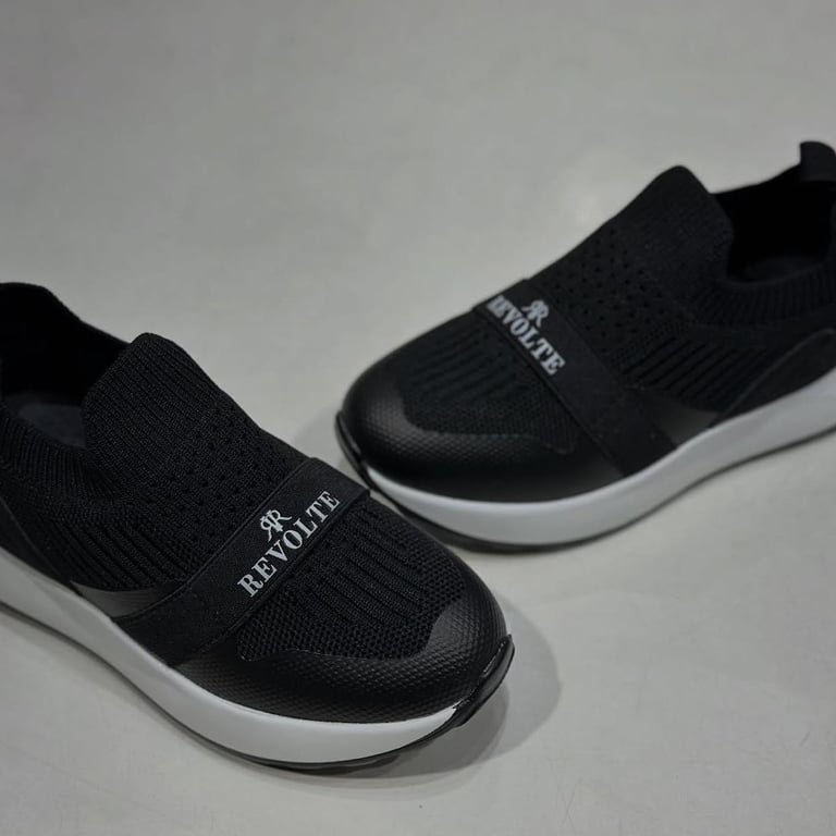 Collection REVOLTE 2026 مقاسات وألوان 21/29 - 30/35 - 36/40 تنزيلات فقط 149₪