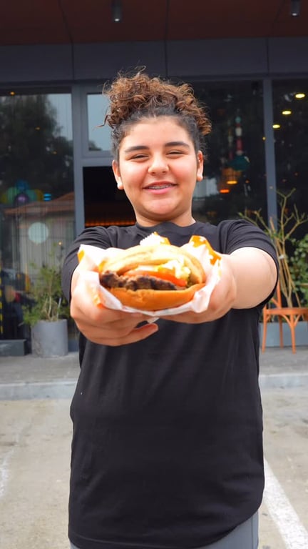 All You Need is A Classic Burger تعال وعيش التجربة 📍כפר קרע 😋 #the_x #the_x_by_crispy